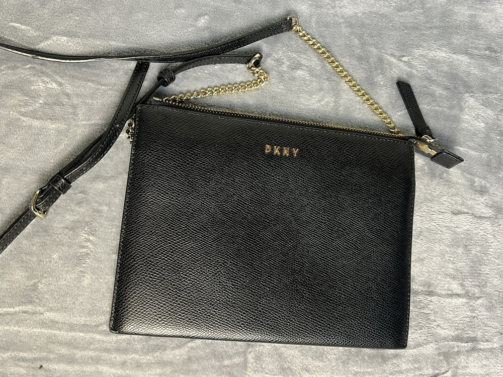 DKNY Black Saffiano‎ Leather Evening Bag Removable Strap Chain Date Night Y2K